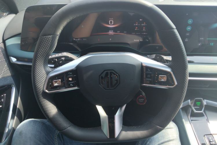 Used MG 7 2023 1.5T DCT Elegant & Graceful Edition