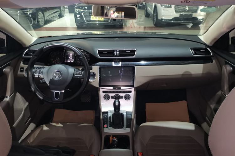 Used Volkswagen Magotan 2015 Facelift 1.8TSI Luxury Model
