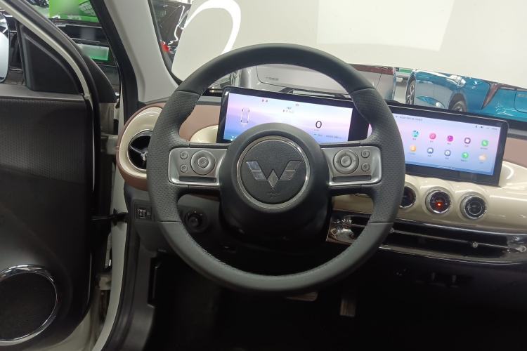 Used Wuling Bingo 2023 333 km Lingxi Connected Version
