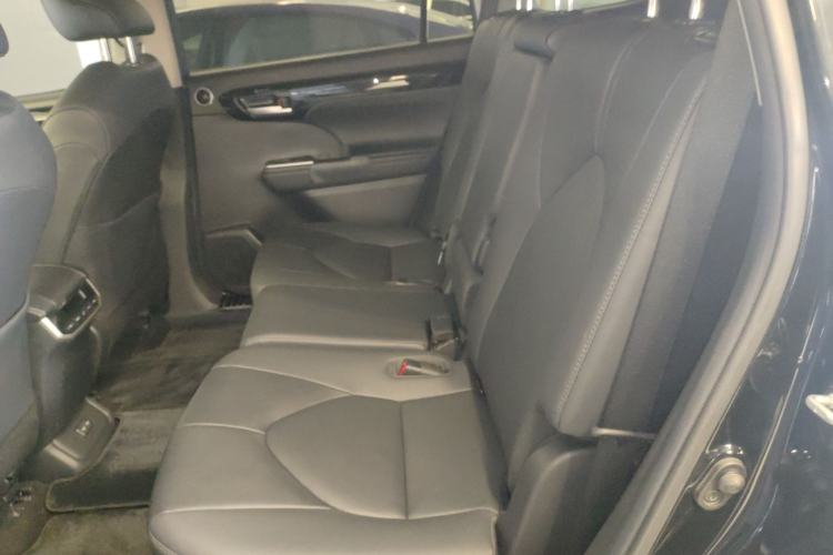Used Toyota Highlander 2022 Dual-Engine 2.5L Four-Wheel Drive Prestige Version 7 Seats
