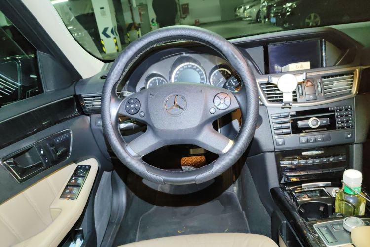 Used Mercedes-Benz E-Class 2010 E 300 L Fashion Model