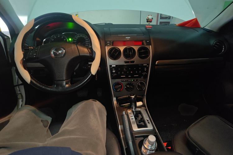 Used Mazda 6 2015 2.0L Automatic Classic Version
