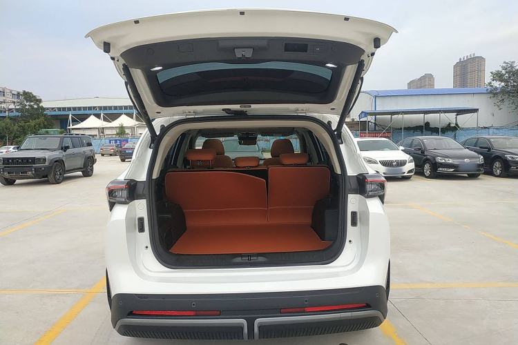 Used JETOUR Shanhai L7 2024 1.5T 120 km ULTRA 5-seater
