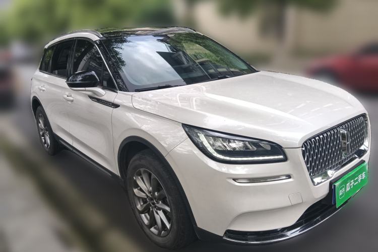 Used Lincoln Corsair 2021 2.0T Two-Wheel Drive Deluxe Edition Front Right 45 Deg