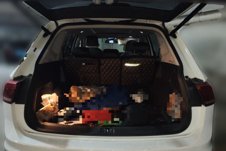 Used Volkswagen Tiguan L 2017 330TSI Automatic Two-Wheel Drive Luxury Edition Trunk