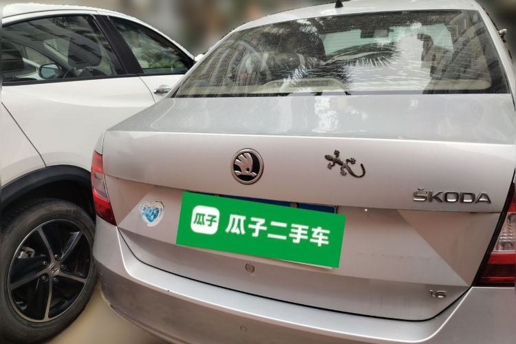 Used Skoda Rapid 2013 1.6L Manual Smart Selection Model