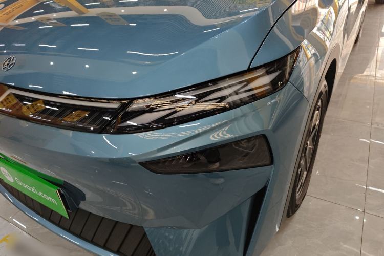 Used Venucia VX6 2023 520 Air