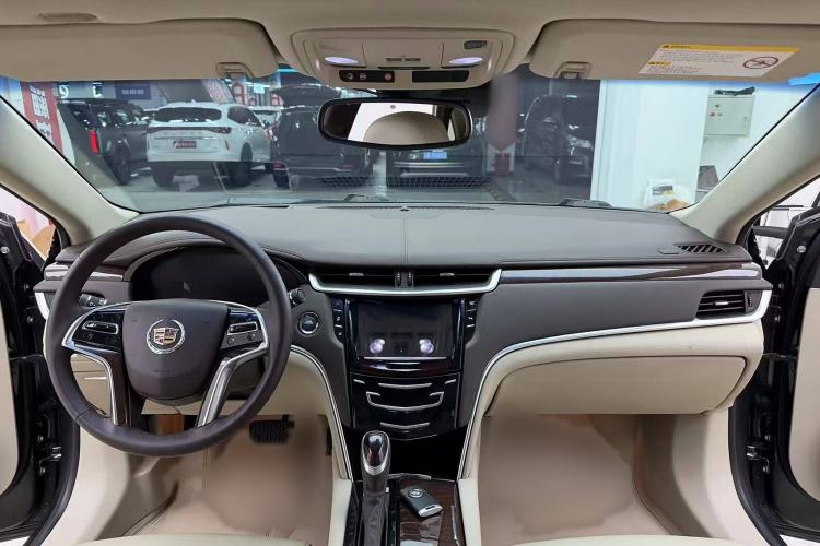 Used Cadillac XTS 2013 28T Leading Model
