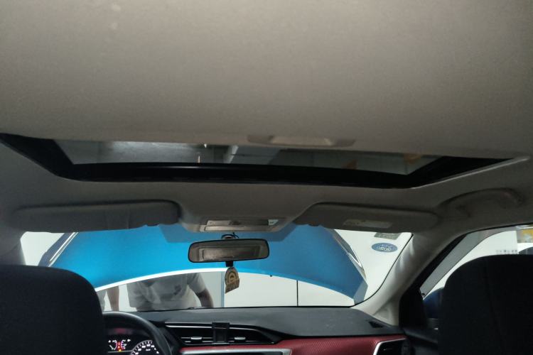 Used Nissan Lannia 2019 1.6L CVT Smart Connect Smart Cool Version China VI Standard Headliner