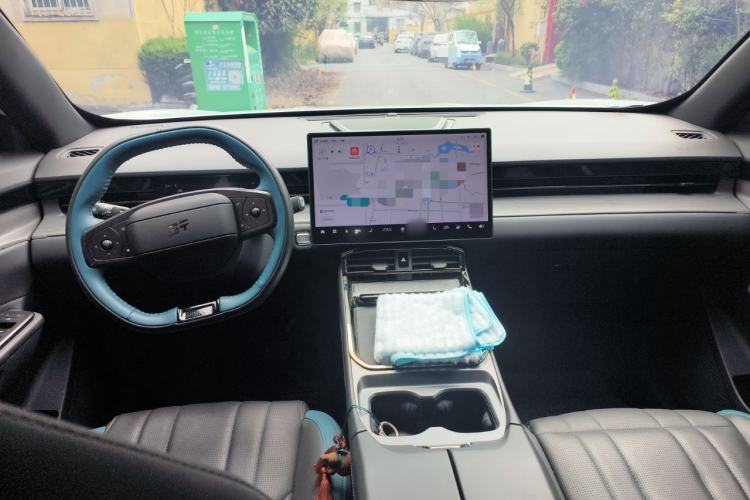 Used JETOUR Shanhai L6 2024 1.5TD DHT MAX
