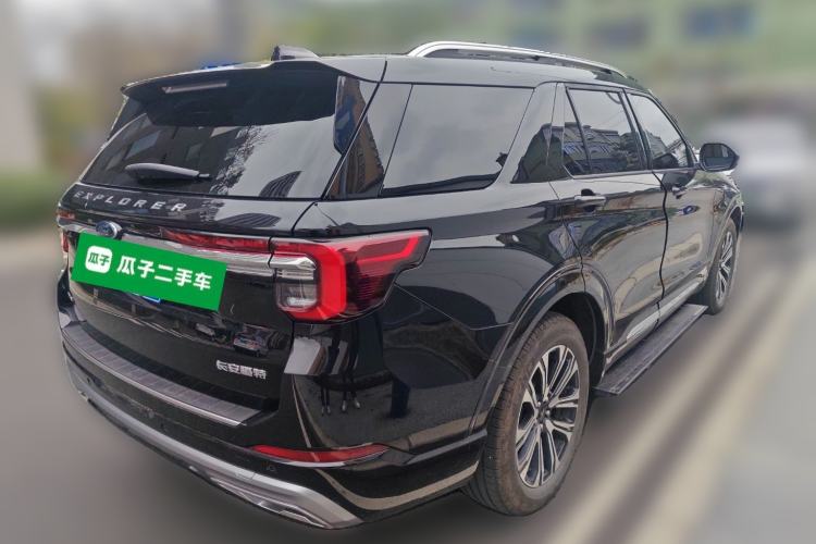 Used Ford Explorer 2024 2.3T EcoBoost Four-Wheel Drive Titanium Edition 7 Seats Rear Right 45 Deg