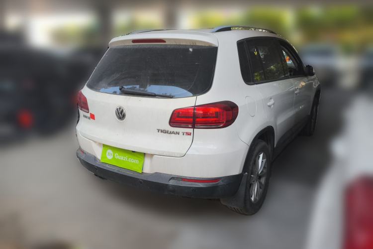 Used Volkswagen Tiguan L 2015 1.8TSI Manual Two-Wheel-Drive Limited Edition