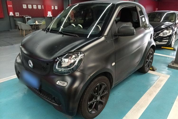 Used smart fortwo 2015 1.0L 52 kW hardtop Dynamic version