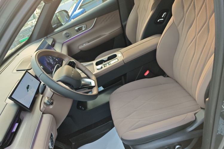 Used Chery Fengyun T8 2025 1.5T 130km Deluxe Version 5 Seats Left Front Seat