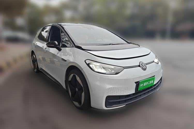 Used Volkswagen ID.3 2023 Upgraded Model Pure Intelligent Enjoyment Version Front Right 45 Deg