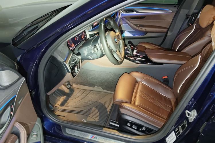 Used BMW 5 Series 2021 540i Sport Line M Sport Package Left Front Seat