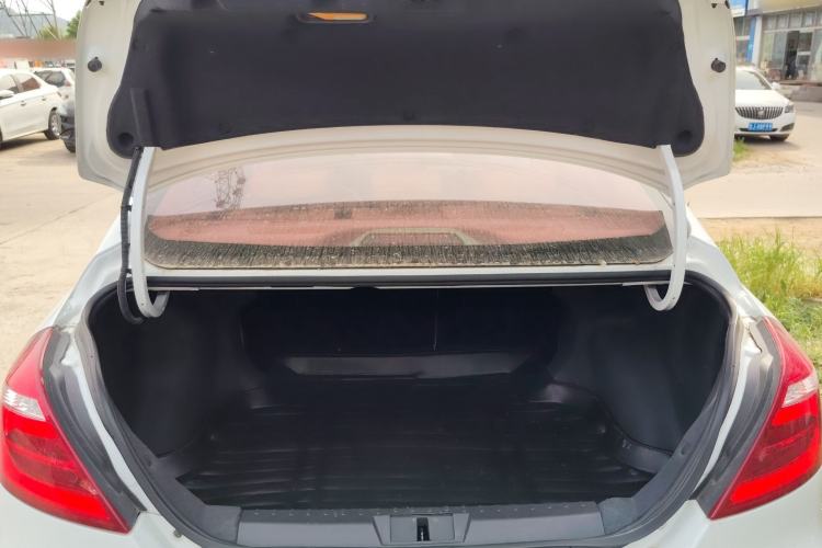 Used Geely Auto Emgrand 2017 Sedan Million Edition 1.5L Manual Luxury Model