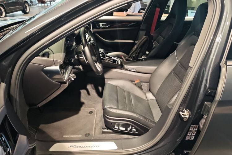 Used Porsche Panamera 2019 Panamera 2.9T Left Front Seat