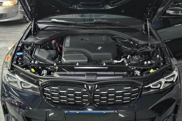 Used BMW 3 Series 2024 325i M Sport Night Edition Package Exterior 7