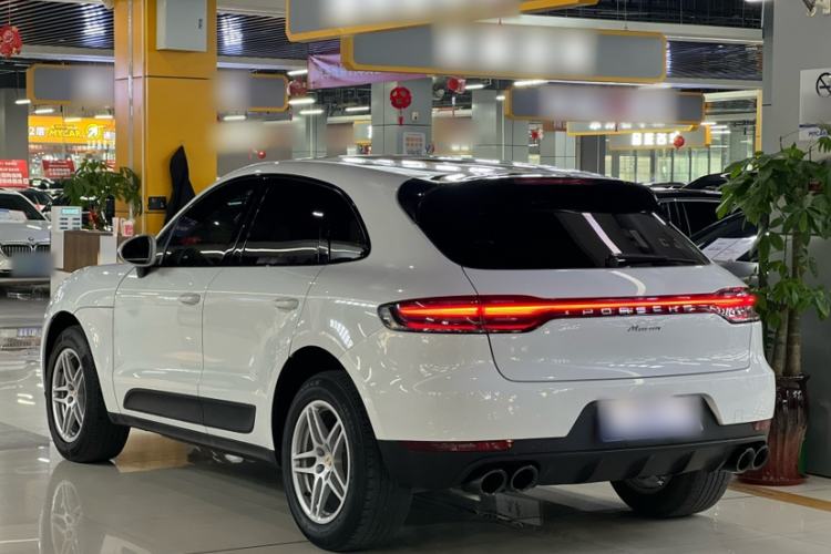 Used Porsche Macan 2018 Macan 2.0T Exterior 2