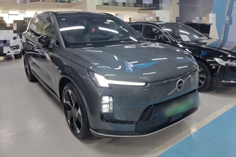 Used Volvo Volvo XC70 Plug-in Hybrid 2026 Model Four-Wheel Drive Long-Range Ultra