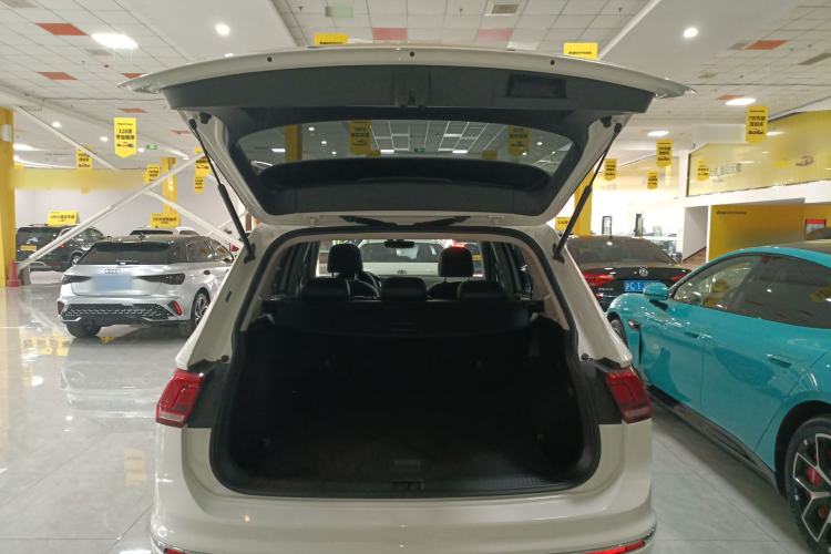 Used Volkswagen Tiguan L New Energy 2021 430 PHEV Plug-in Hybrid Prestige Edition Trunk