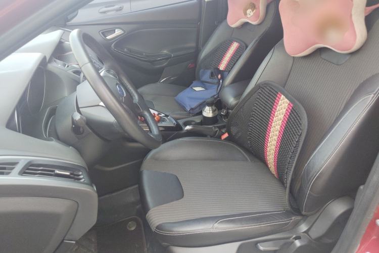 Used Ford Focus 2012 Hatchback 1.6L Automatic Fashion Edition