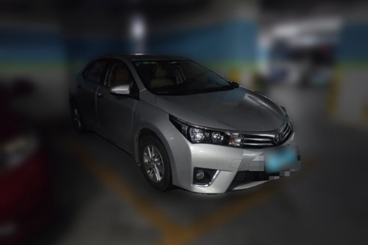 Used Toyota Corolla 2014 1.6L CVT GL Front Right 45 Deg