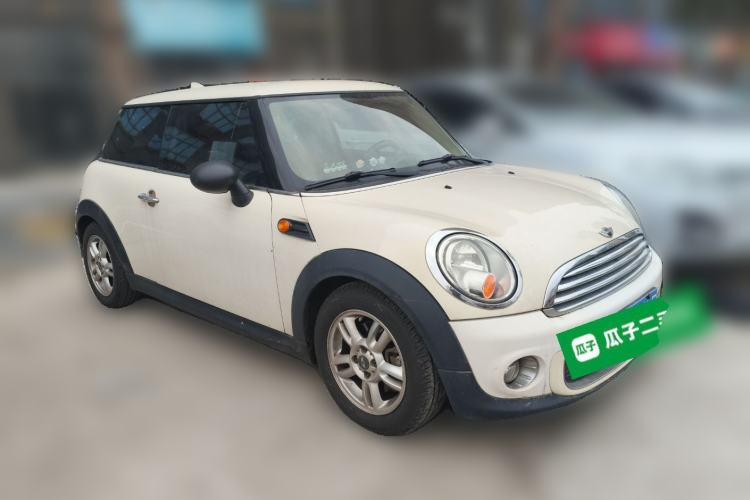 Used MINI 2011 1.6L ONE
