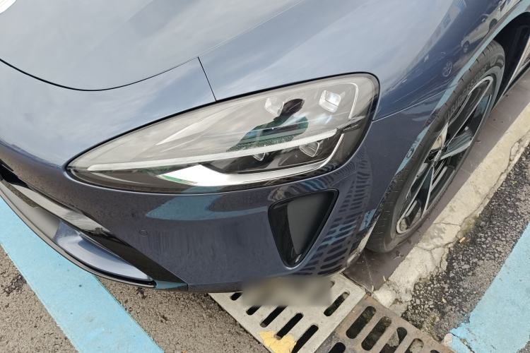 Used Xiaomi Auto SU7 2024 Four-Wheel Drive Ultra-Long Range Advanced Intelligent Driving Max Edition
