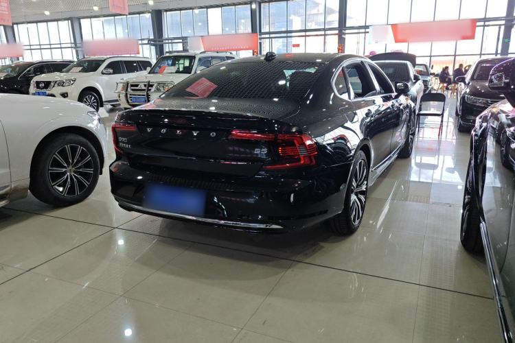 Used Volvo S90 2024 B5 Luxury Smart Edition
