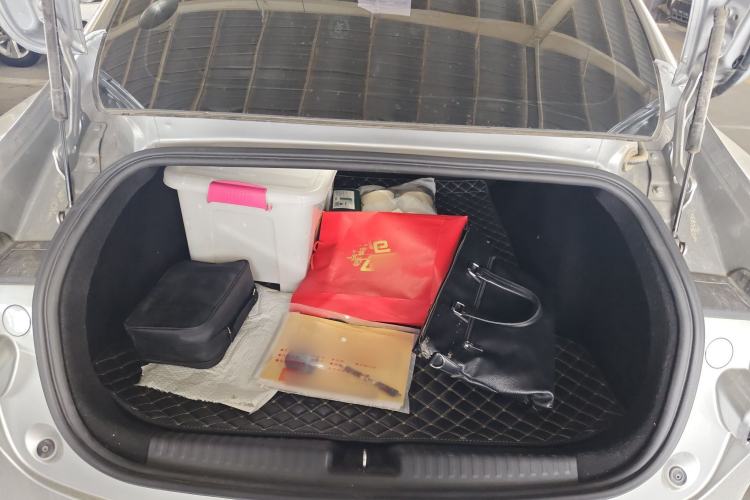 Used XPeng P7 2022 625E Trunk