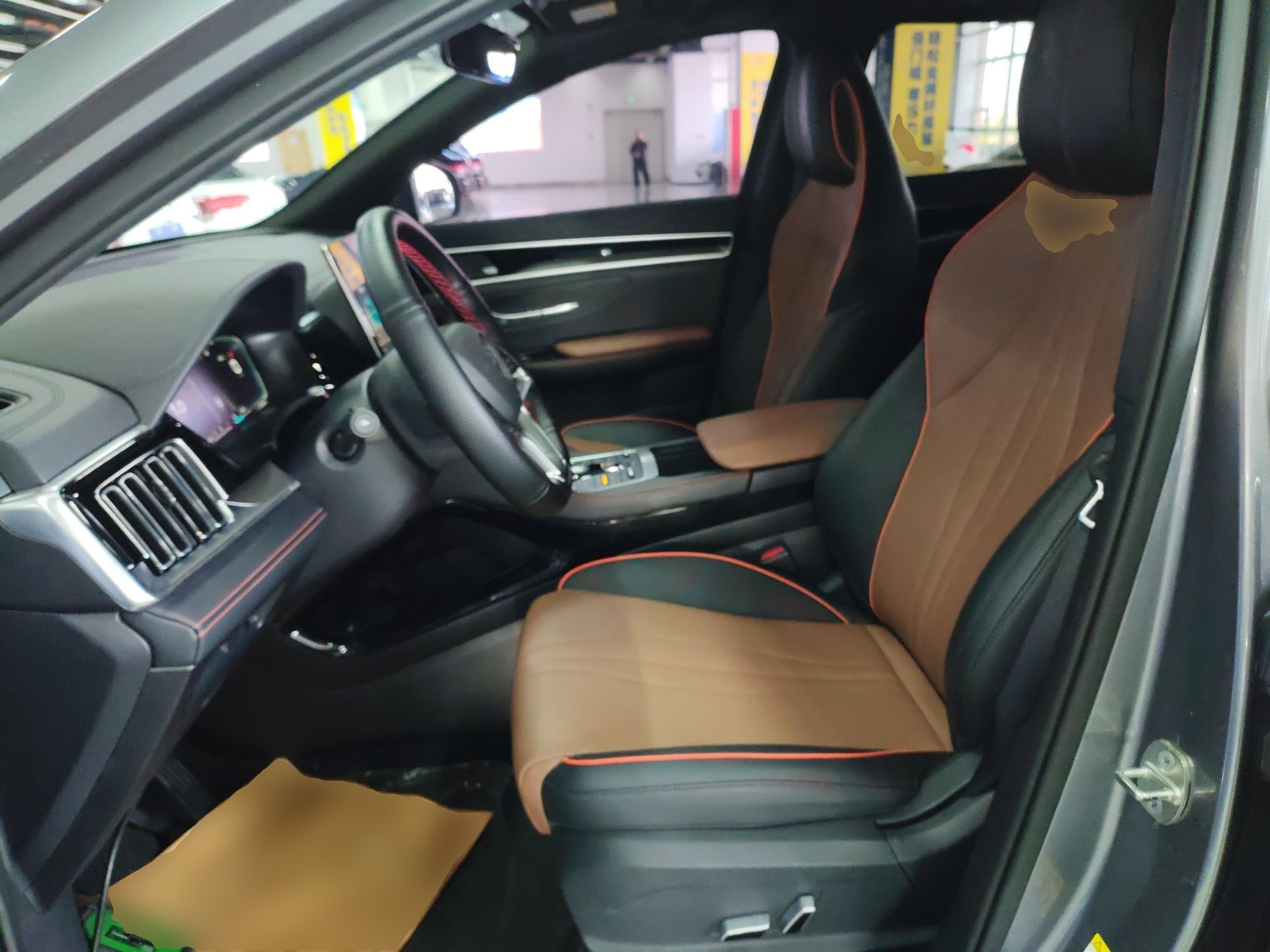 Переднее сиденье в автомобиле