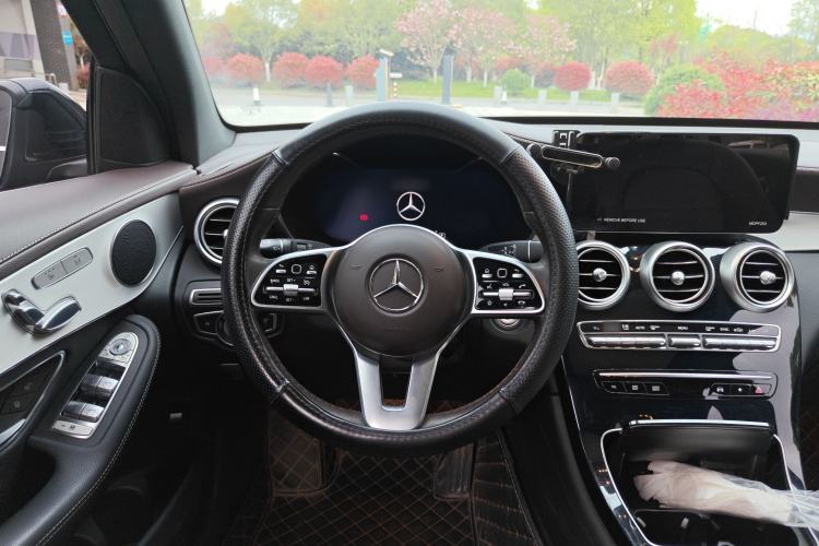 Used Mercedes-Benz GLC 2022 Facelifted GLC 260 L 4MATIC Dynamic Edition Steering Wheel