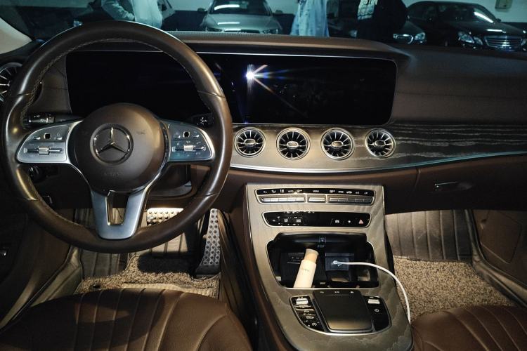Used Mercedes-Benz CLS 2021 CLS 300 Luxury Model Center Console