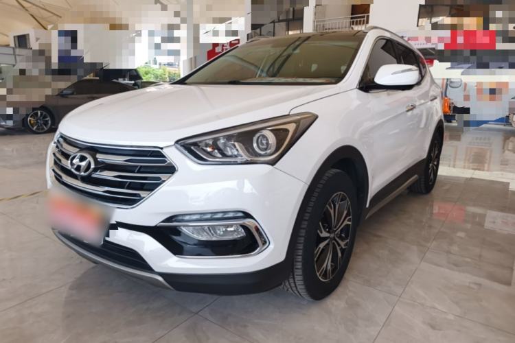 Used Hyundai Santa Fe 2017 2.0T Automatic All-Wheel Drive Smart 7-Seater