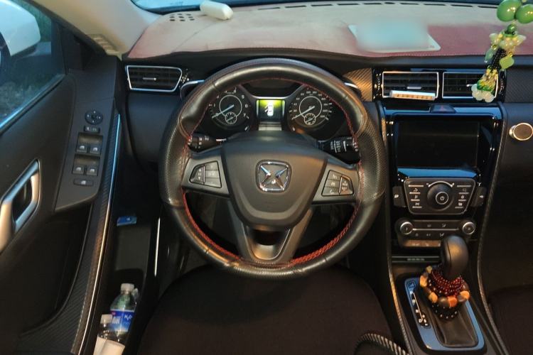 Used JMC Yusheng S330 2016 1.5L GTDi Automatic Two-Wheel Drive Prestige Edition Steering Wheel