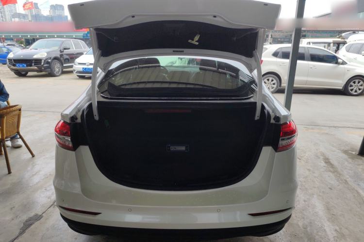 Used Ford Mondeo New Energy 2018 2.0 PHEV Smart-Controlled Fashion Edition China VI Standard