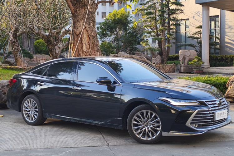 Used Toyota Avalon 2024 Dual-Motor 2.0L Luxury Edition