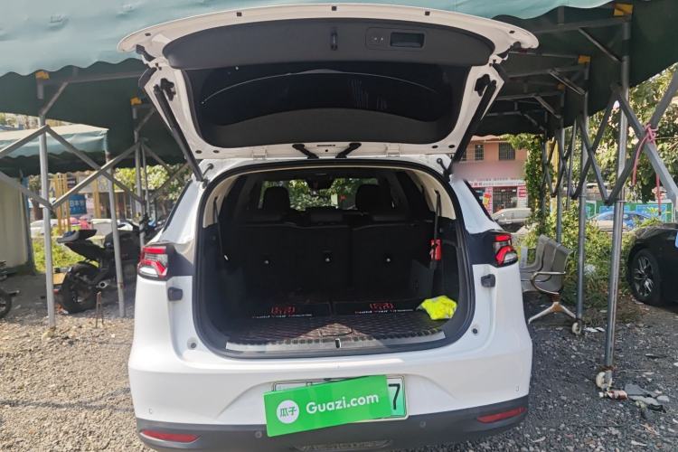 Used BYD Tang New Energy 2018 DM 2.0T All-Wheel Drive Smart Connectivity Luxury Model 7 Seats China V Emission Standard