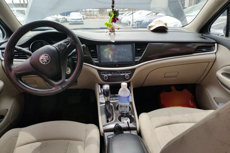 Used Buick Verano 2018 Sedan 15S Automatic Entry Model Center Console