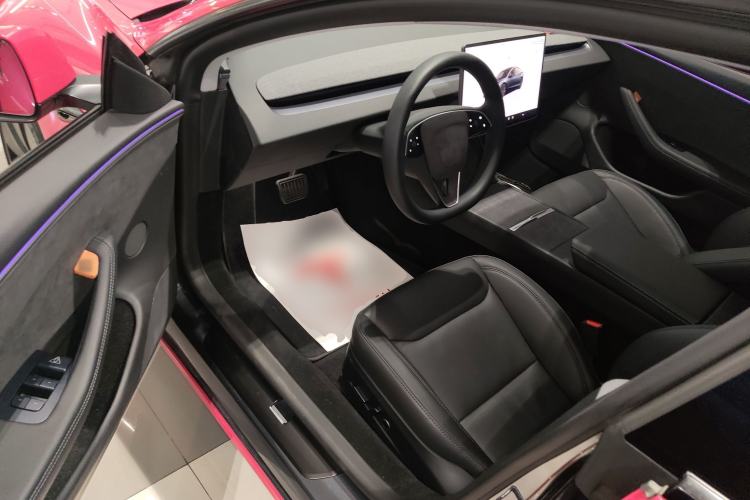 Used Tesla Model 3 2023 Long-Range All-Wheel-Drive Version