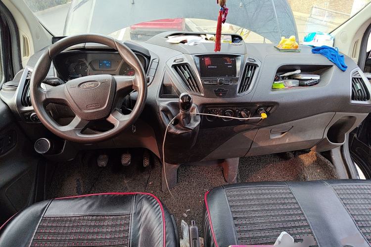 Used Ford Transit 2017 2.0T Diesel Multi-Purpose Commercial Vehicle Short Wheelbase Low Roof China V Standard