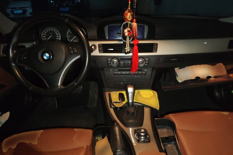 Used BMW 3 Series 2012 320i Luxury Edition
