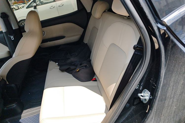 Used Wuling Bingo PLUS 2024 510 km Flagship Edition Four-Seater Version Left Rear Seat