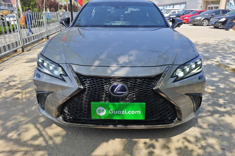 Used Lexus ES 2021 300h F SPORT Front