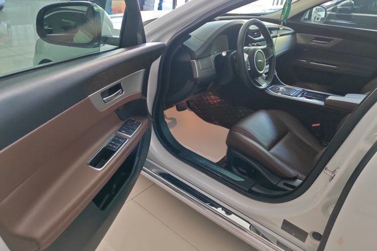 Used Jaguar XFL 2018 XFL 2.0T 250 PS Luxury Edition