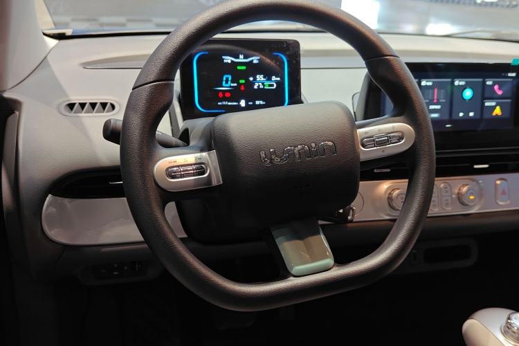 Used CHANGAN NEVO Lumin 2025 205 km Xiangqin Version
