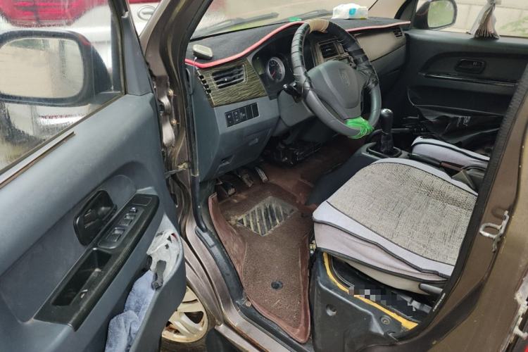 Used Jinbei Hiace X30 2013 1.3L Standard Version
