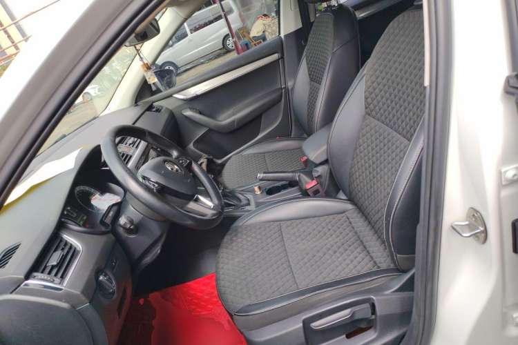 Used Skoda Octavia 2018 TSI230 DSG Luxury Edition